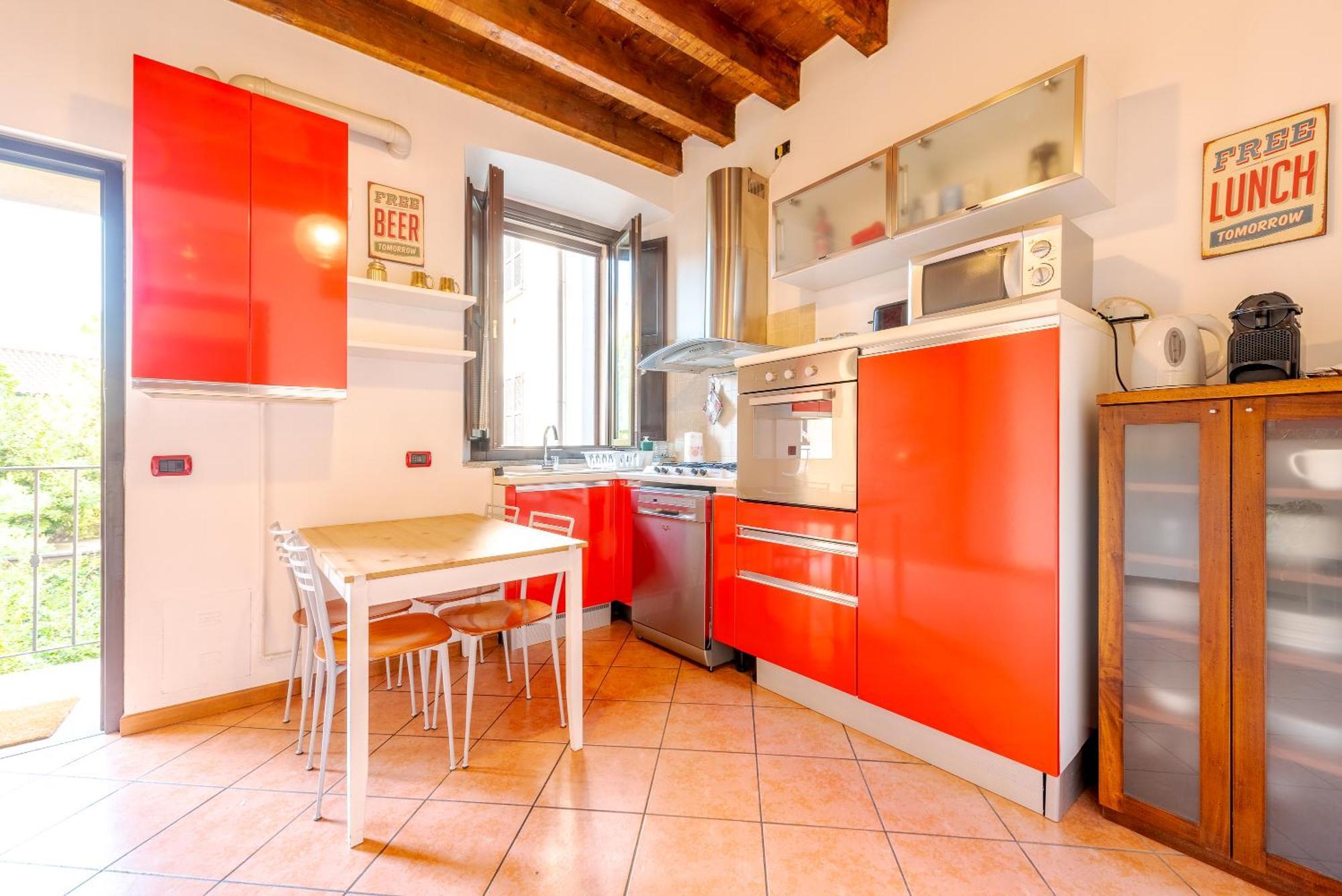 Guest Planet - Rosso Milano Apartment - Navigli Area Екстер'єр фото
