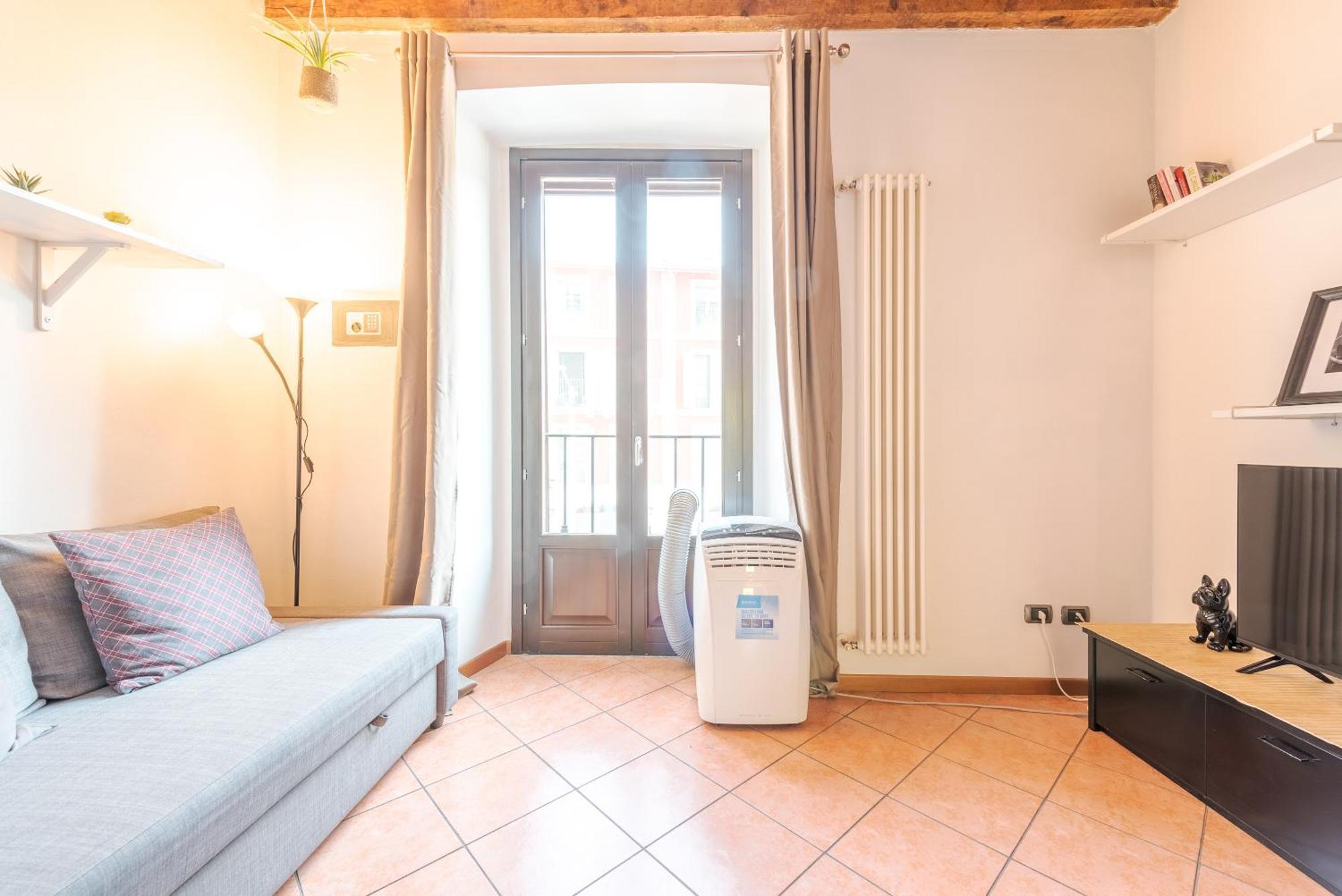 Guest Planet - Rosso Milano Apartment - Navigli Area Екстер'єр фото